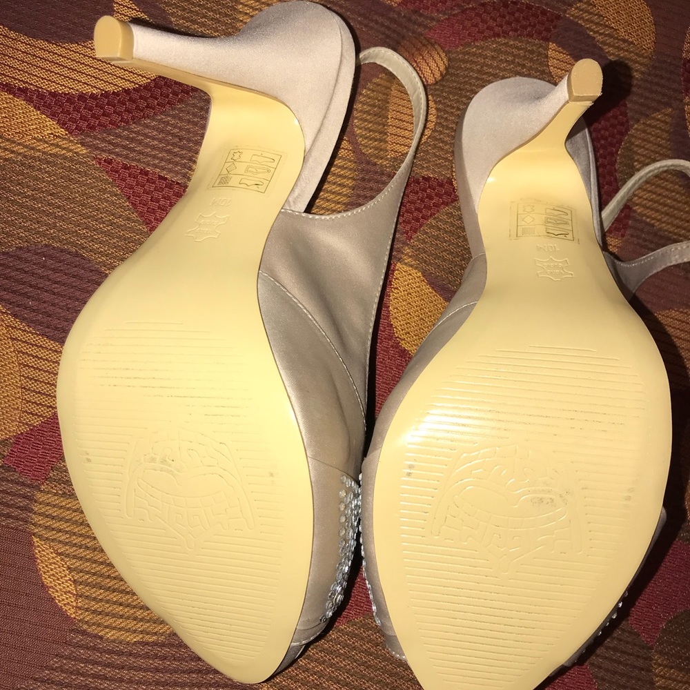 Cute Heels - image 3